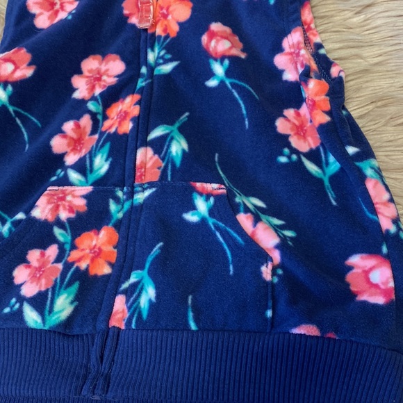 Floral Vest with Ears - Picture 2 of 4